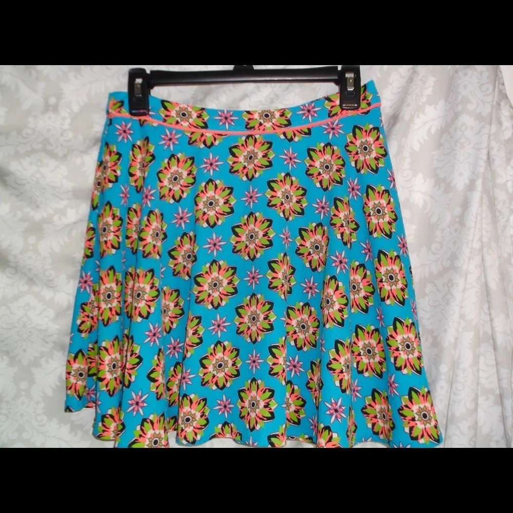 Flying Tomato mini skirt L NWOT